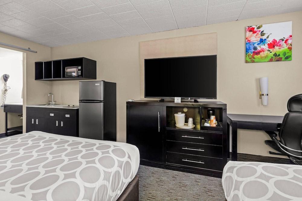 سوبوربان ستوديوز ألتونا