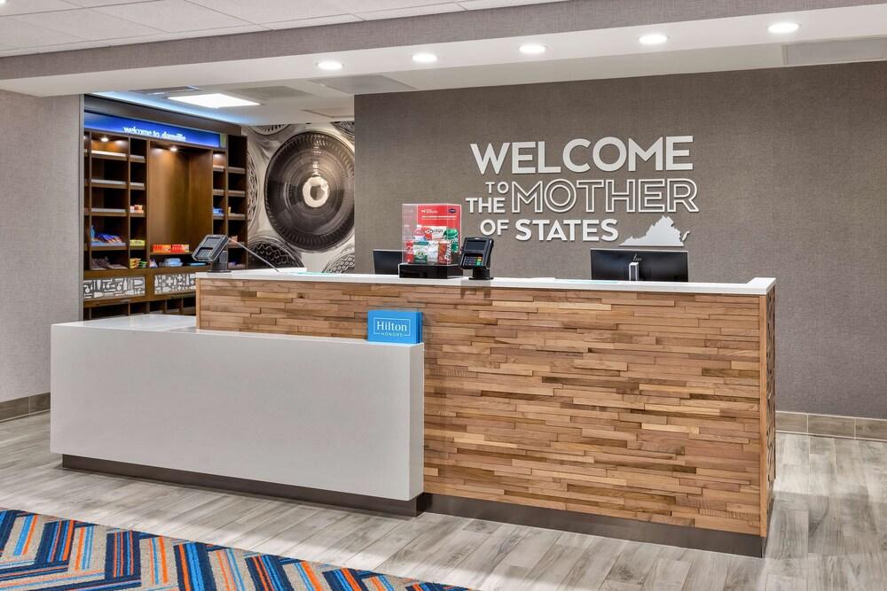 هامبتون إن دانفي، ٕفيفرينيا منطقة الاستقبال