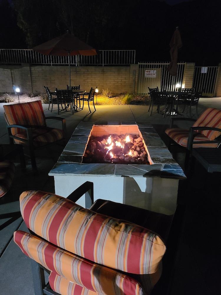 جيتاوايز آت سان دييجو كانتري إيستايتس المنطقة الخارجية