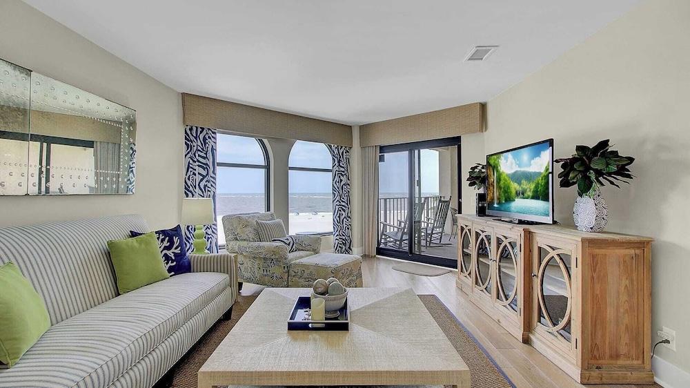 417 سيسكايب باي أفانتستاي بيتشفرونت كوندو دبول كوممونال بوول أسيس داخلي