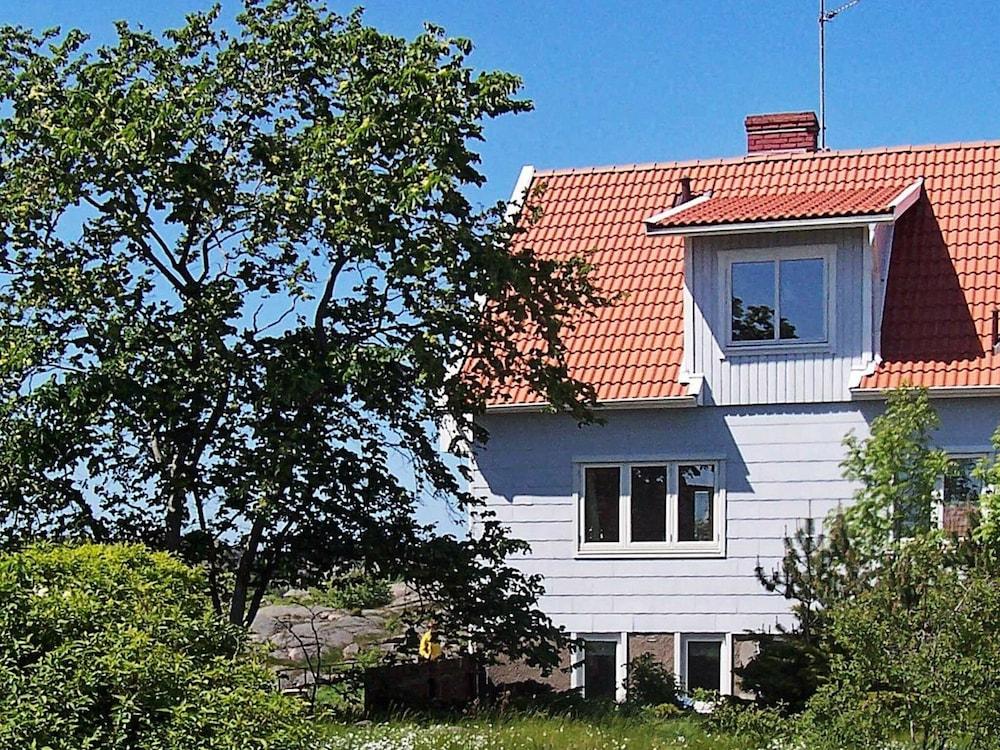 4 Person Holiday Home in Hovenaset