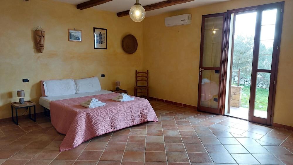 Monolocale Open Space Mirto Room