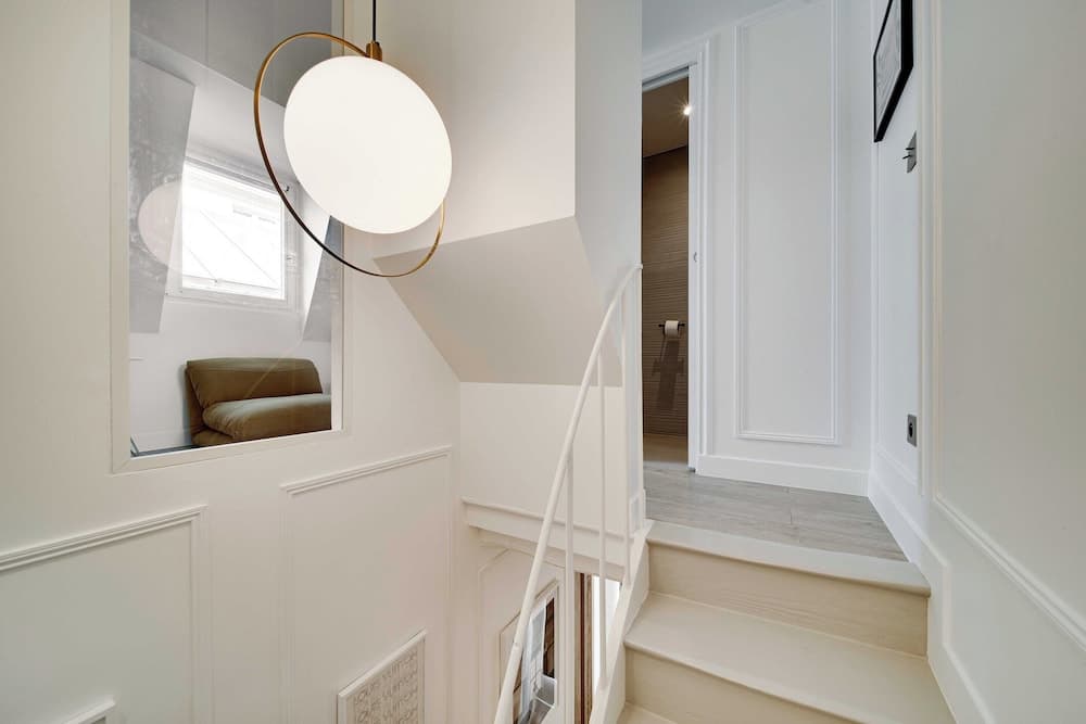 Amazing Historical Parisien Town House Next TO Louvre Area ! Interior