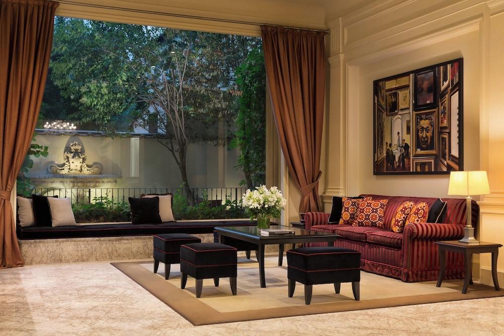 سينا فيلا ميديسي، أوتوجراف كوليكشن الردهة