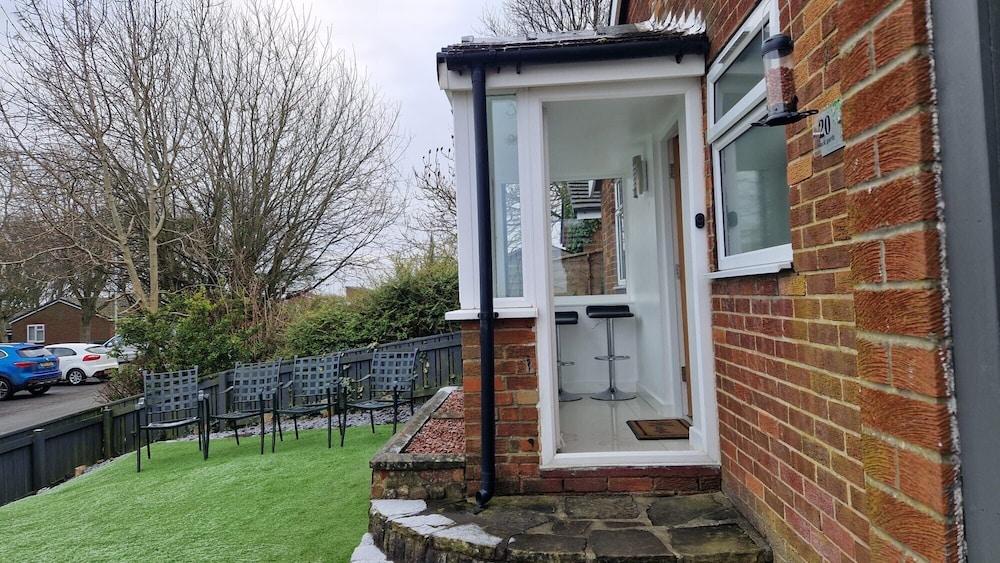 أماني 2 بد رو بنجالو - سليبس 4 - بيت فريندلي المنطقة الخارجية