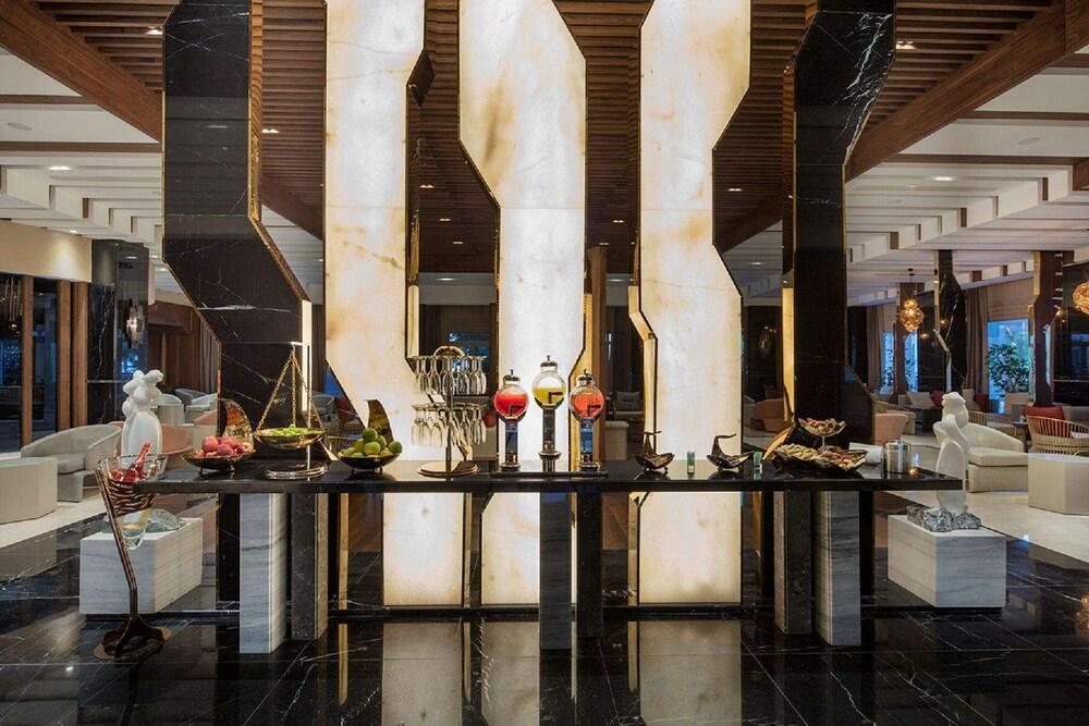 كيليكيا بالاس جوينوك - شامل جميع الخدمات الردهة