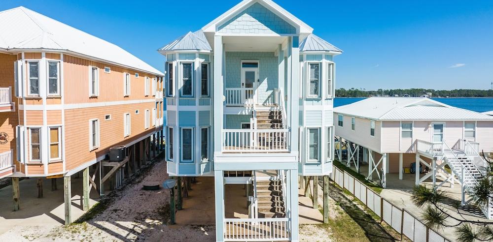 ذا بوت هاوس باي ألبفر الصورة الأساسية