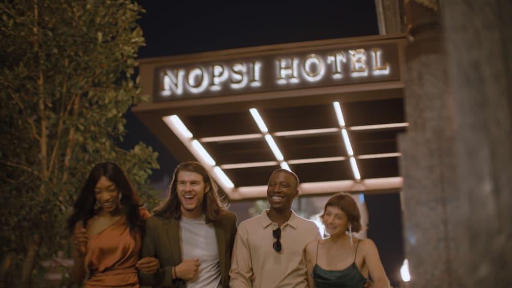 نوبسي هوتل، نيو أورلينز المنطقة الخارجية