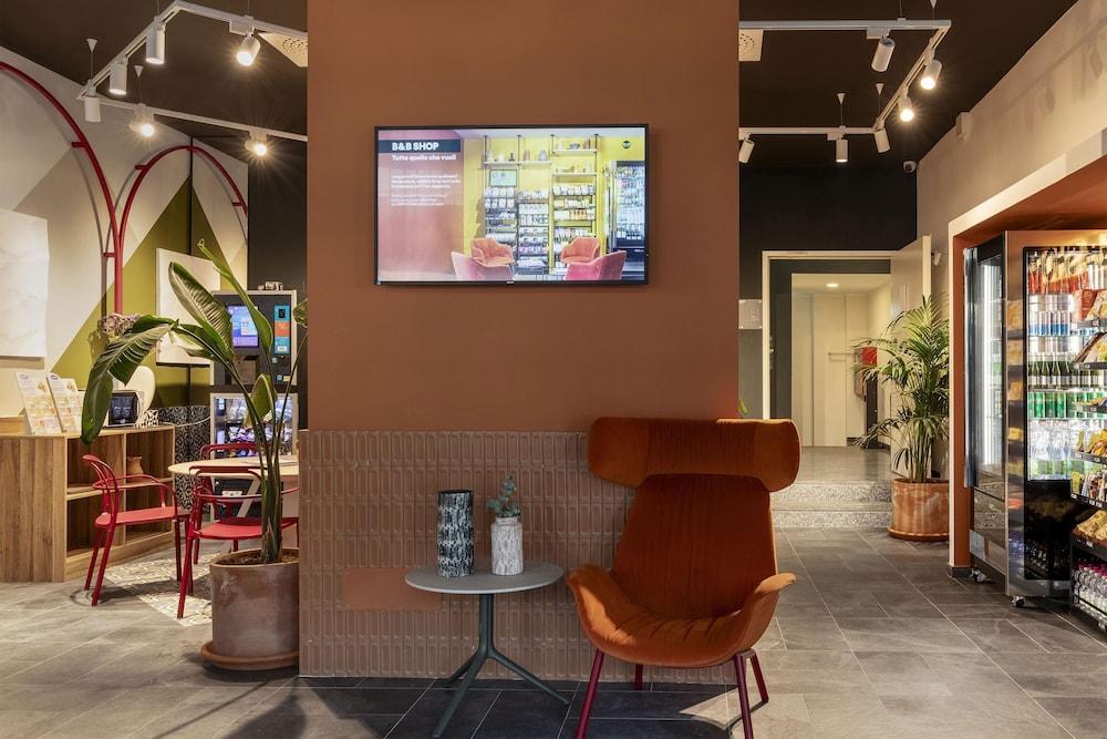 بي آند بي هوتول كومو باراديلو الردهة