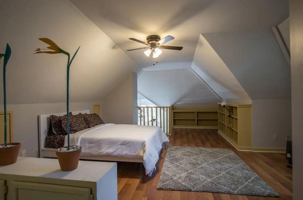 Sophistication Charm In The Heart Of Cooper Young Room