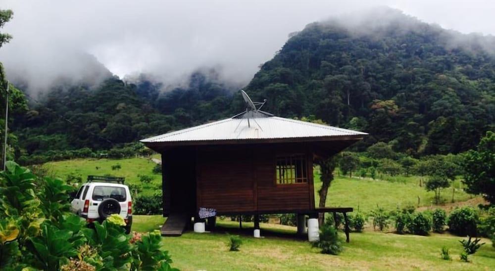 ليمون هاوس مونتيفيردي تفاصيل الفندق من الخارج