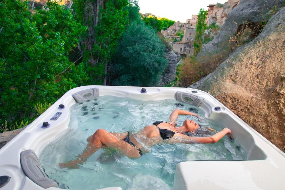 كابادوسيا سبلينديد كيف هوتل علاج سبا