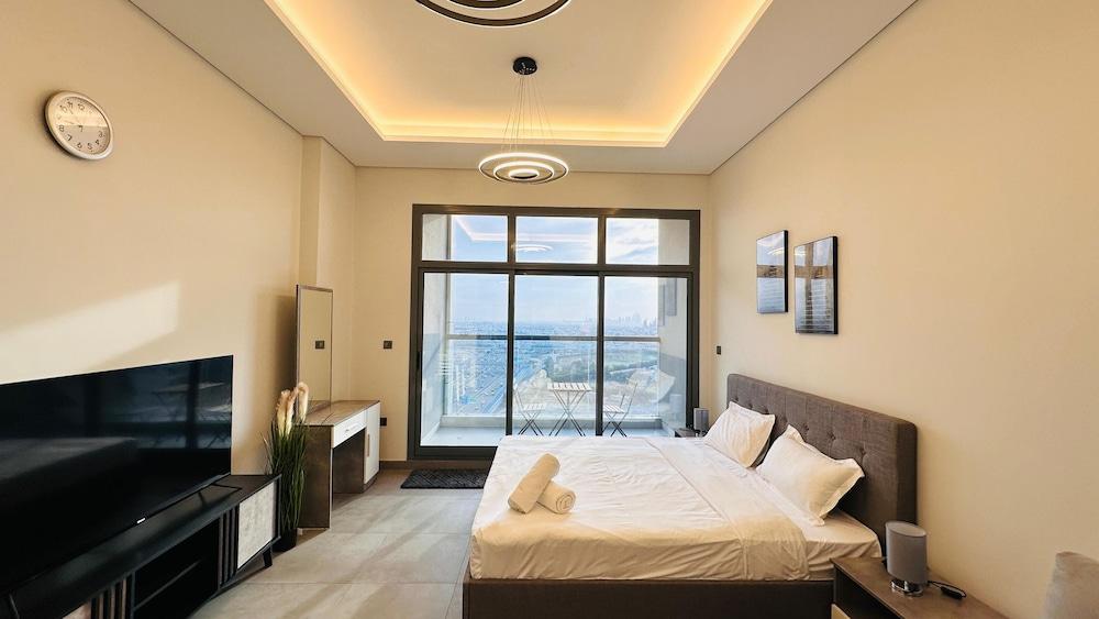 Upscale Studio Apartment Business Bay with Balcony and Free Parking by BelVilla Featured Image
