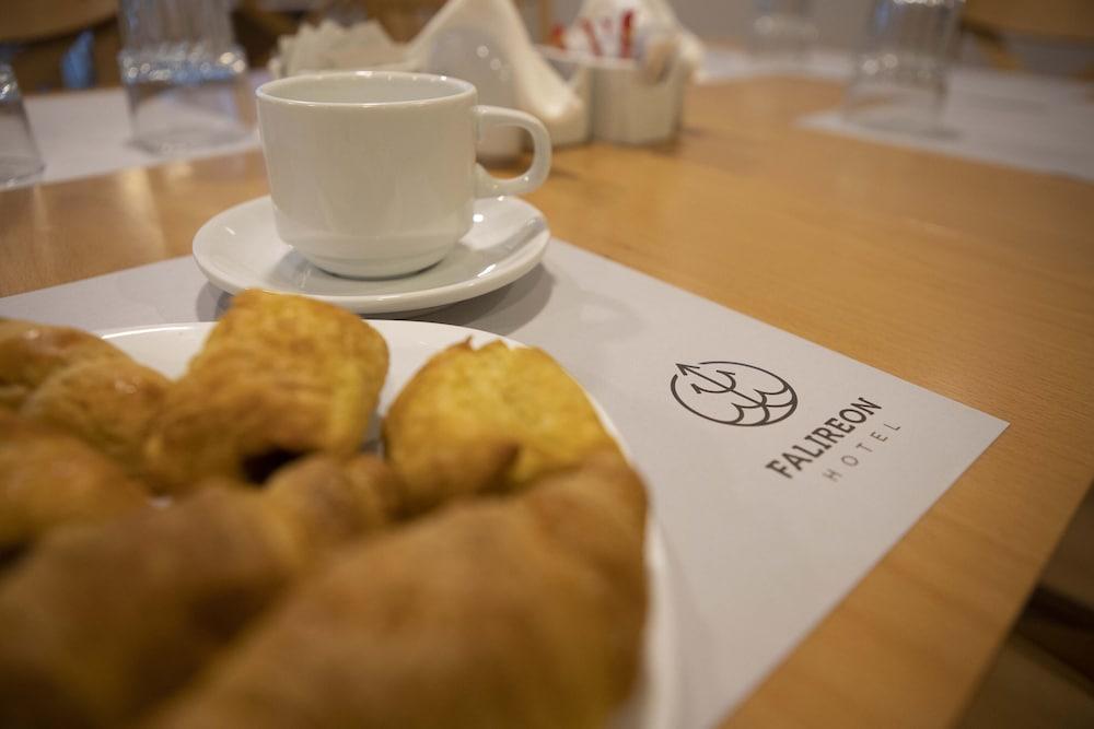 فاليريون هوتل