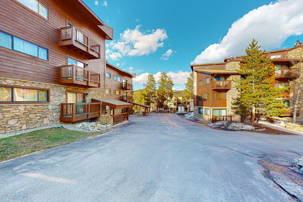 باين ريدج كوندومينيومز المنطقة الخارجية