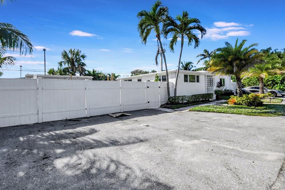 كوزي كوتيدج 5 مين تو بيتش بيرفيكت فور كبلز المنطقة المحيطة بالمنشأة