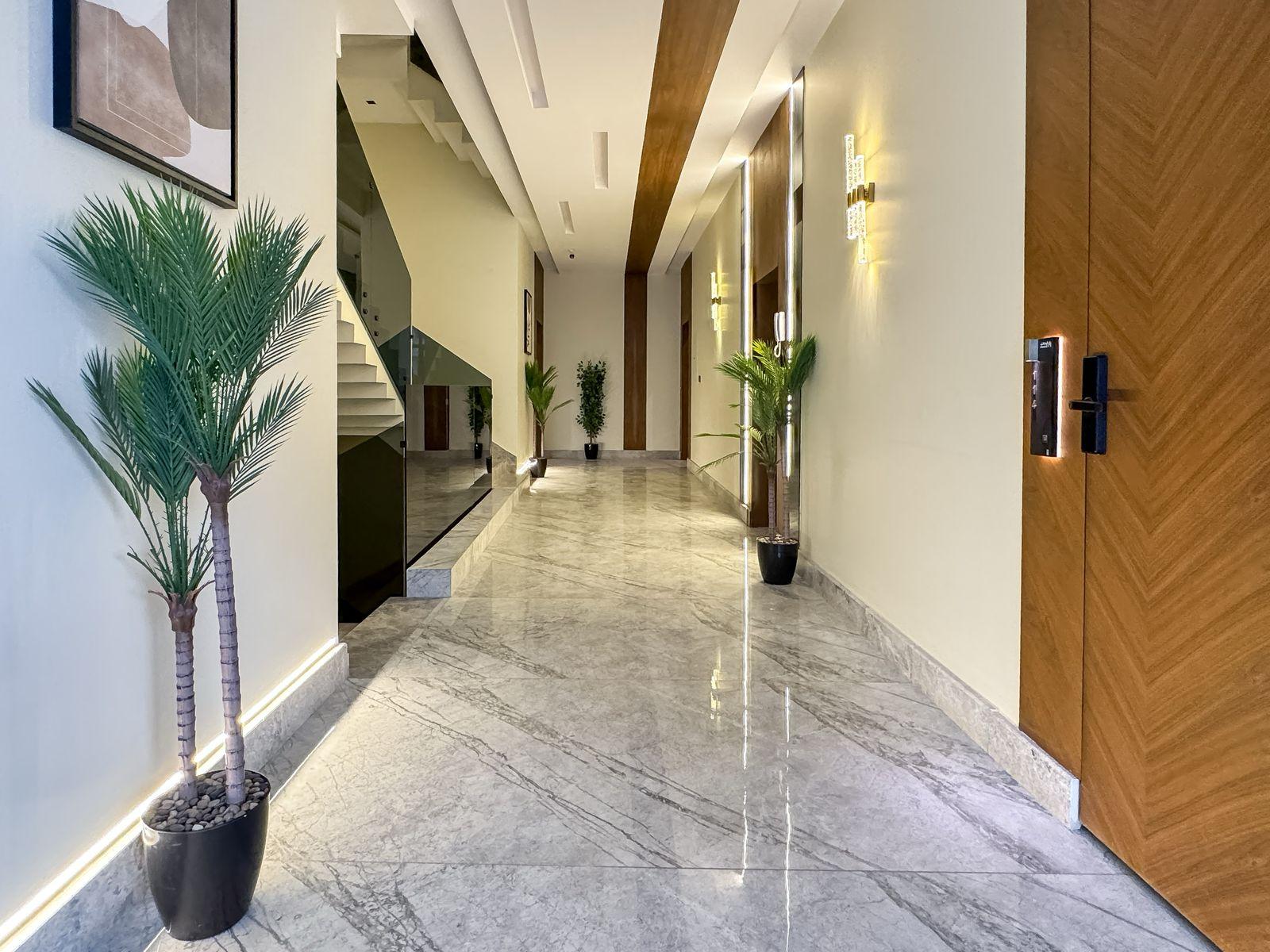 استديو راقي بحي النرجس مع بلكونه  | 5603 أخرى