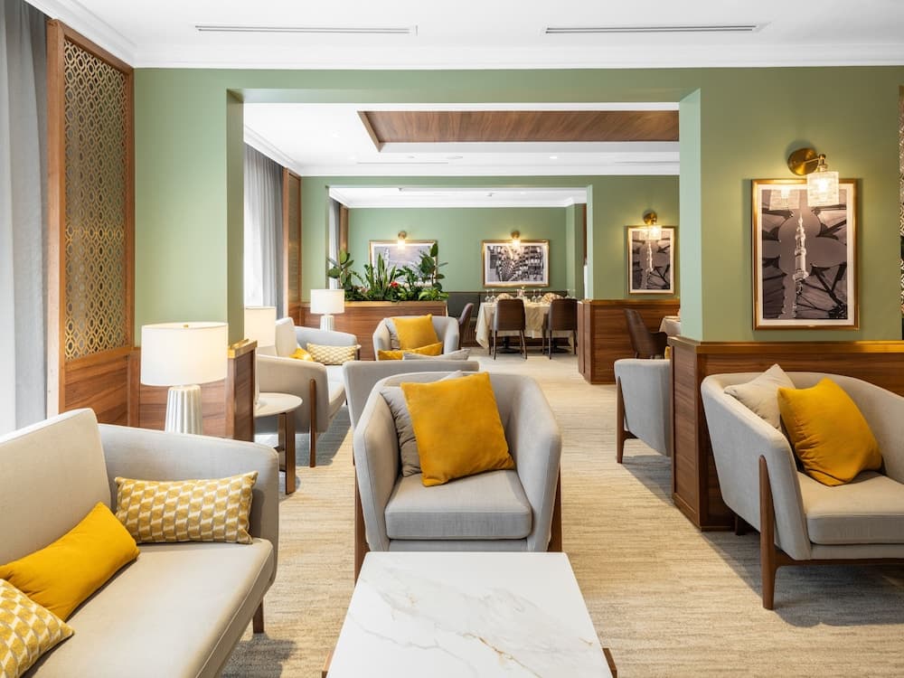 Elaf Taiba Hotel Lobby Sitting Area
