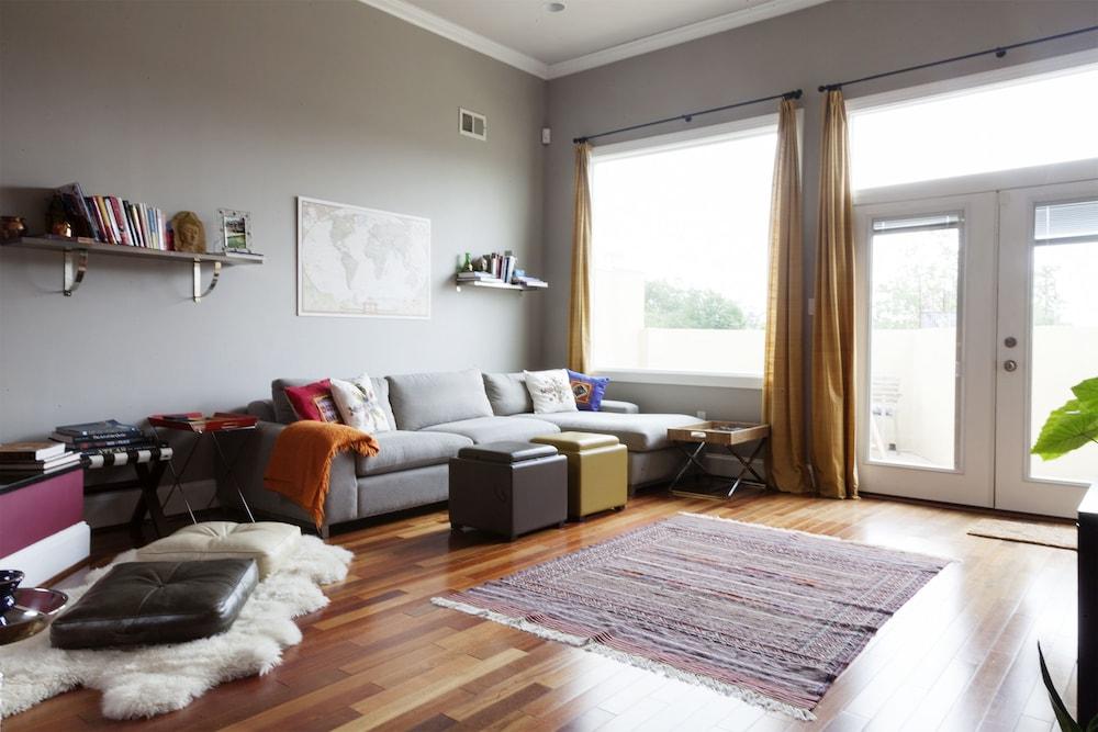 أميزينج دي سي هوم ويذ وف توب ديك تفاصيل الفندق من الداخل