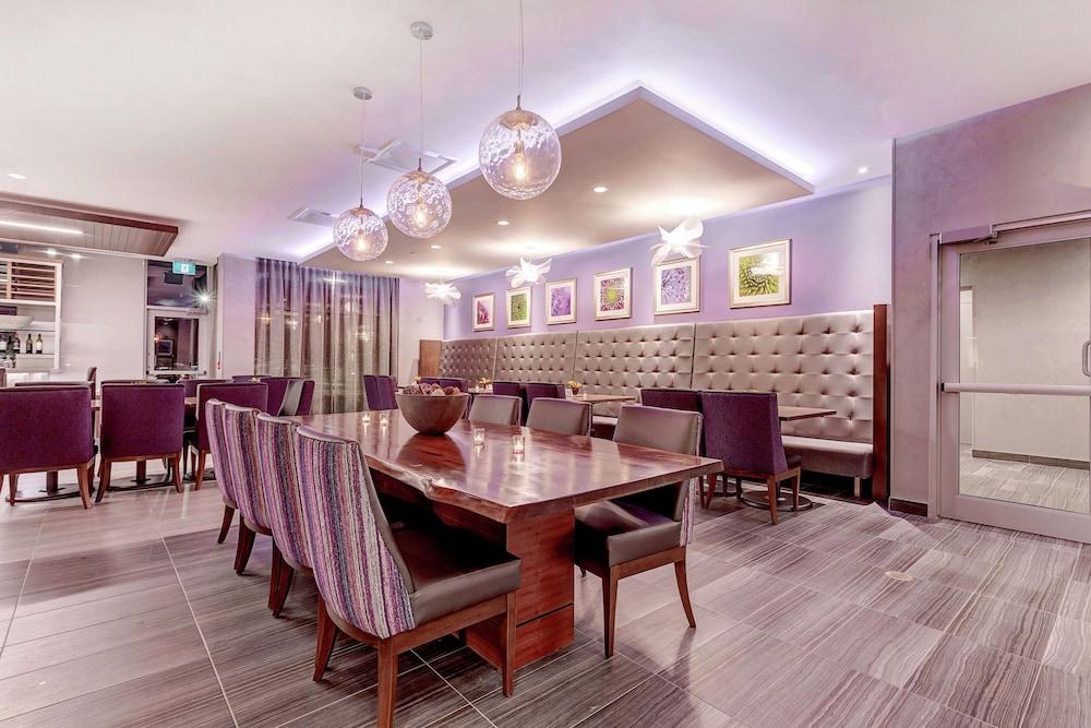 هيلتون جاردن إن تورونتو برامبتون ويست الردهة