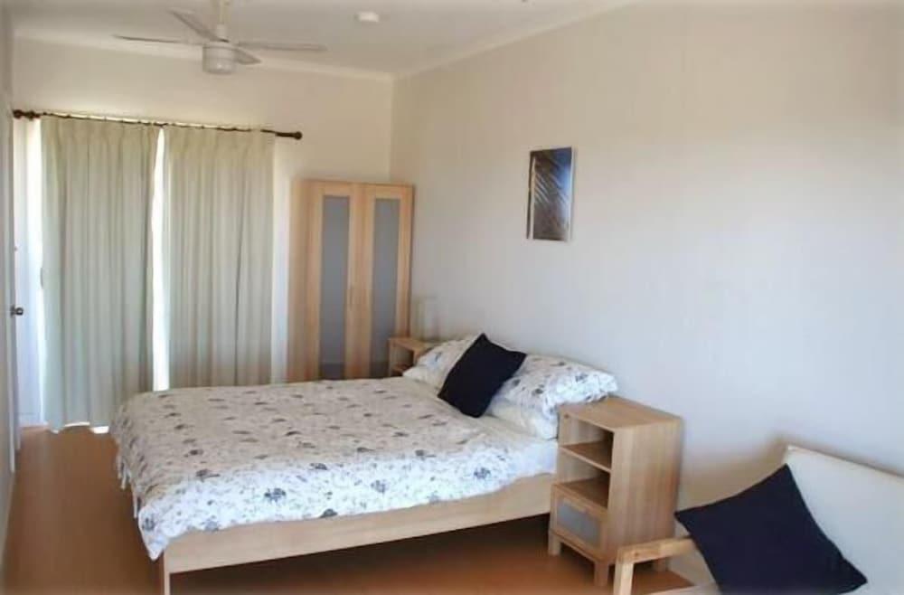 Flour Cask Bay Retreat Room