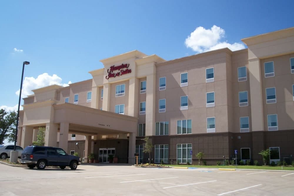 Hampton Inn & Suites Denison Exterior