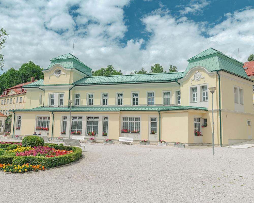 Spa Resort Libverda - Villa Friedland Exterior