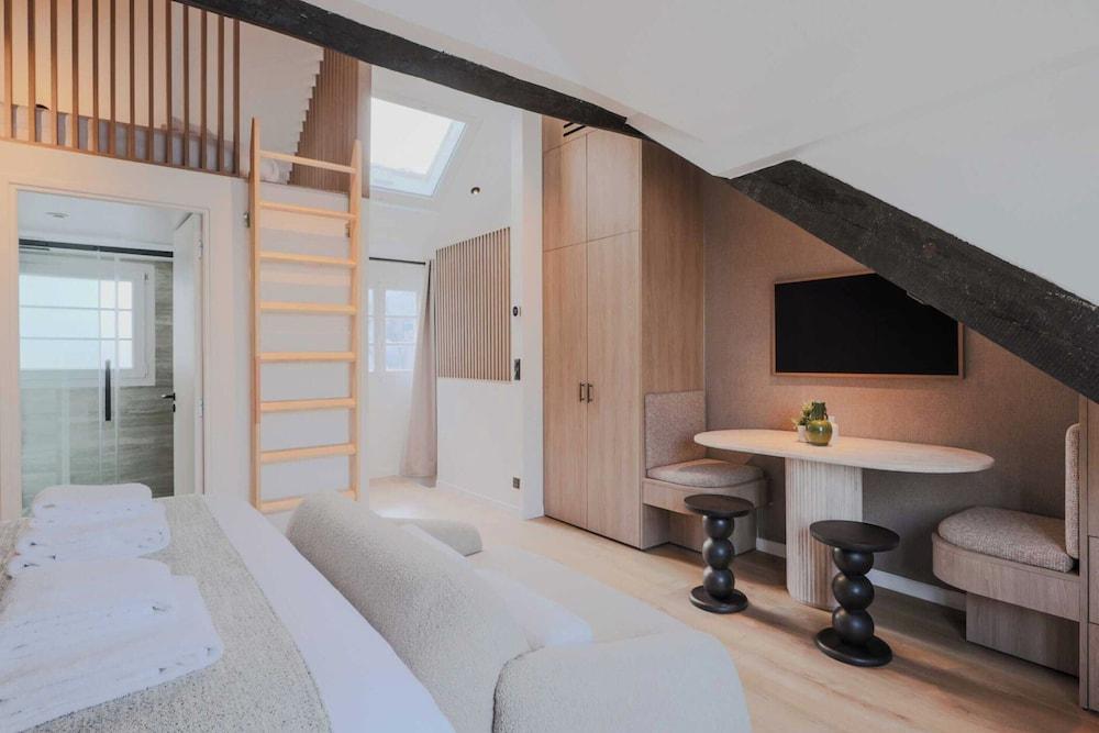 شارمينج آند إنتيميت أبارتمنت - 2بدرو2بي - لوفر غرفة