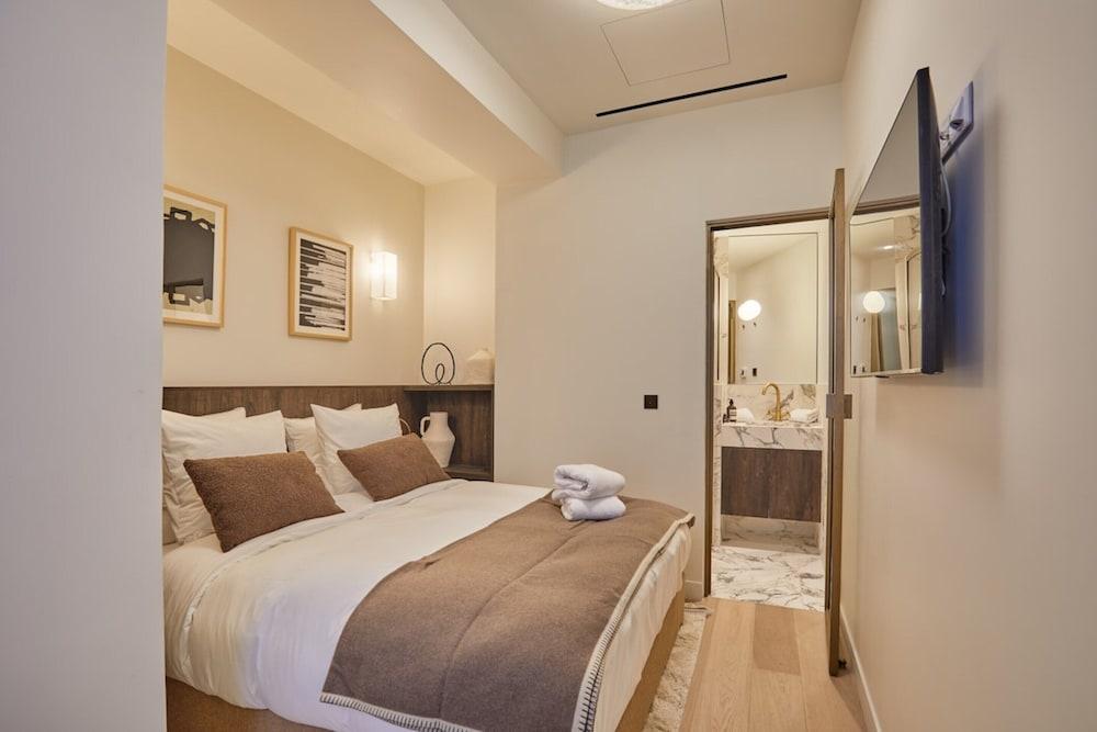 سوبليم نيو أبارتمنت لوفر باليس رويال غرفة