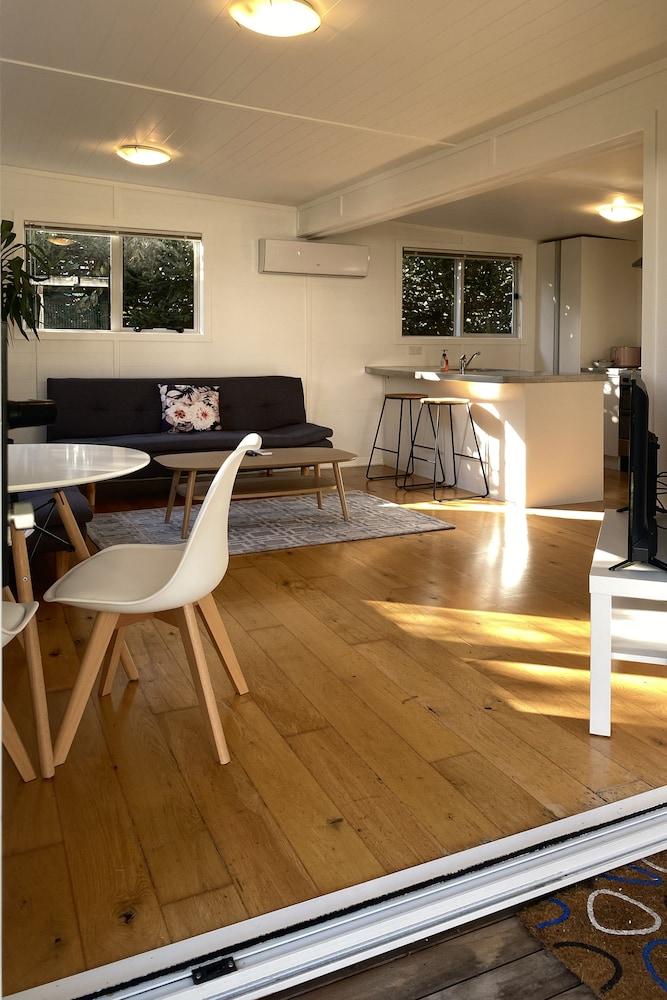 Awesome Mt Eden 1BR Unit - Wifi-Carpark Interior