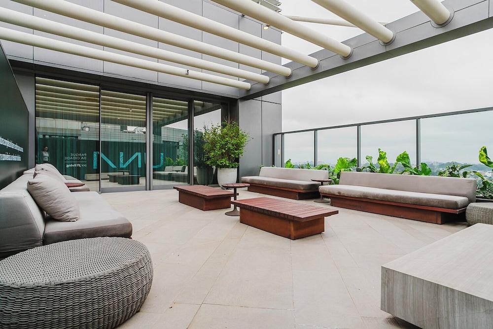 تاباس باي بلوي جراوند أونا الصورة الأساسية