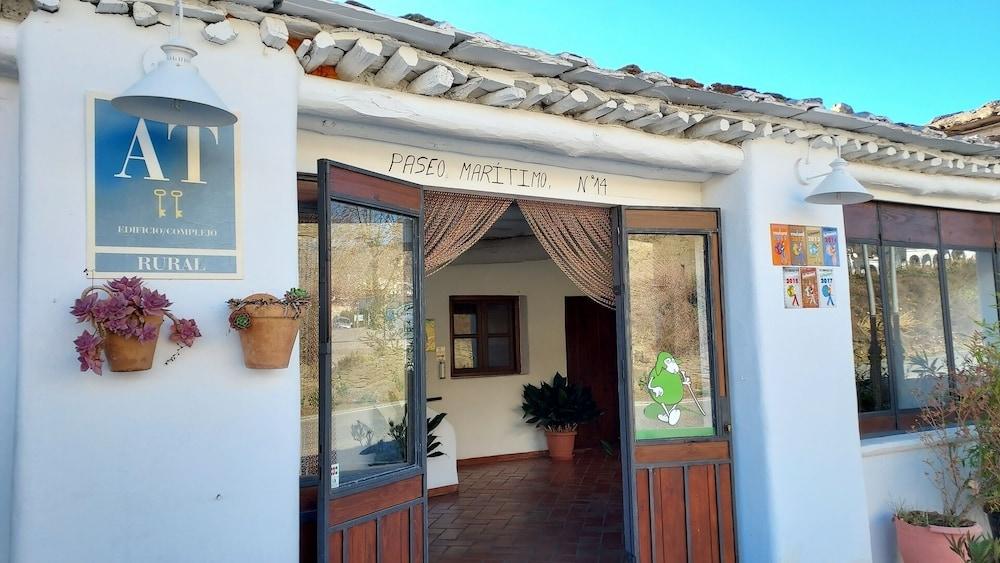 لا أوفيخا فيردي دي لا ألبوخارا أبارتامينتوس منطقة الاستقبال