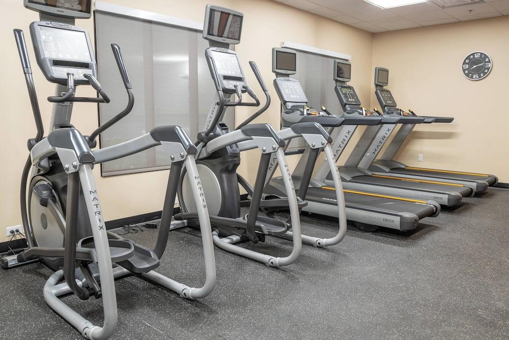 تاون بليس سويتس باي ماريوت بيتاواوا مرفق اللياقة البدنية