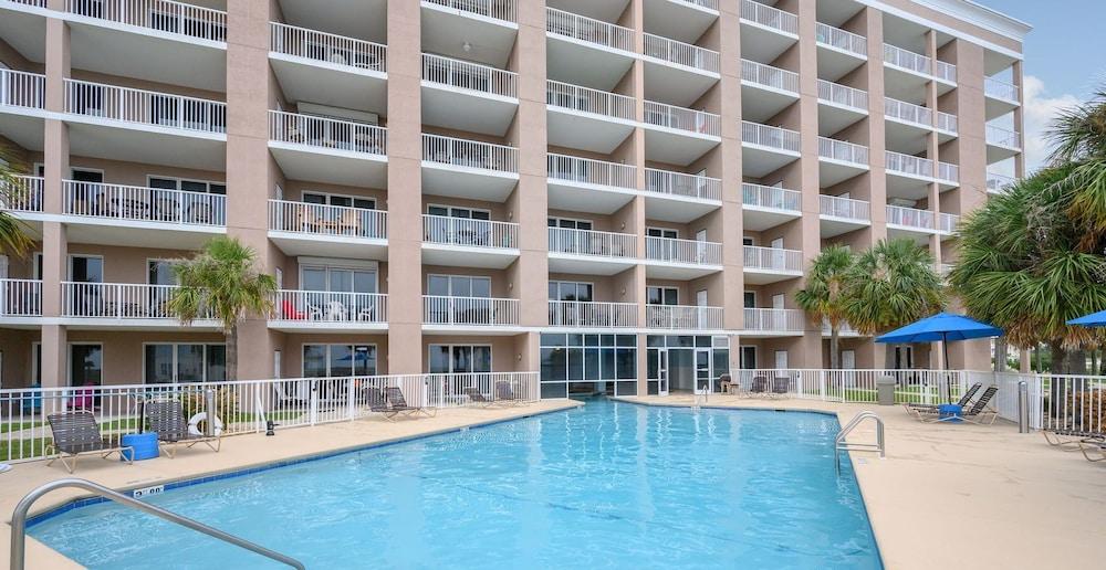 Dunes 502 Condo with Pool and Hot Tub Access Minutes Away from White Sandy Beaches by RedAwning Waterslide