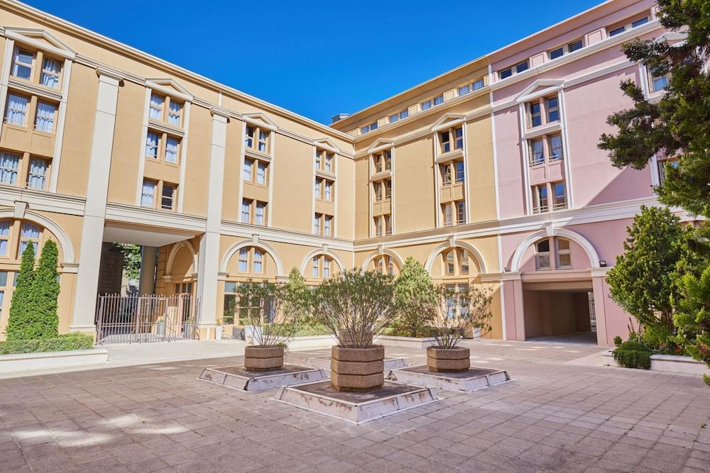 أبارت هوتل أوداليز سيتي إي أون بروفينس لاتريوم المنطقة الخارجية