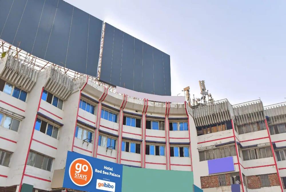Goroomgo Red Sea Plaza Bhopal