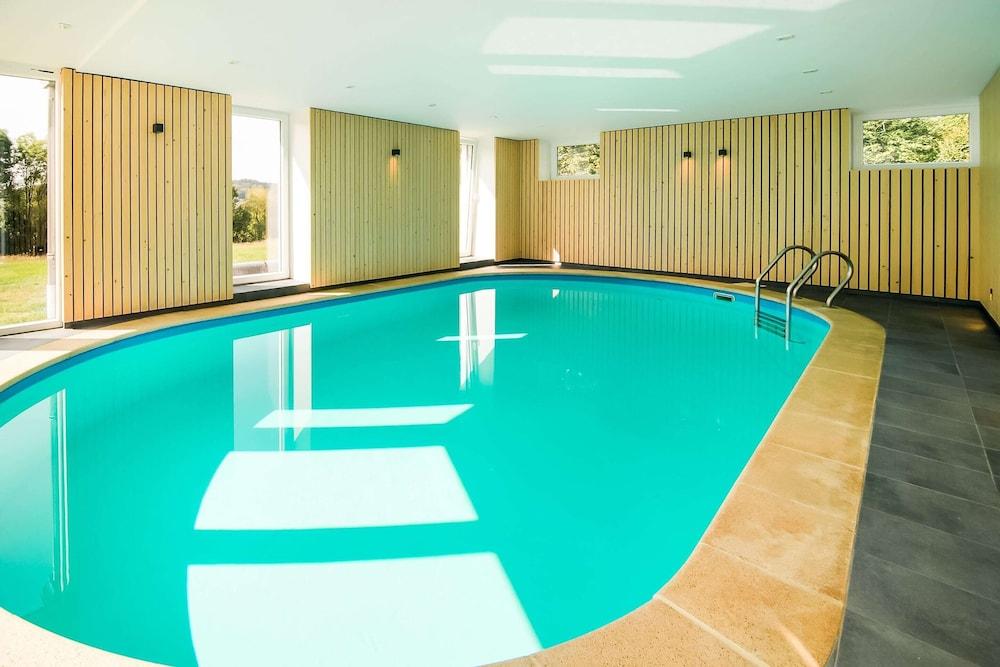 Luxurious Villa With Pool and Sauna, and Very Suitable for Culinary Workshops! Featured Image