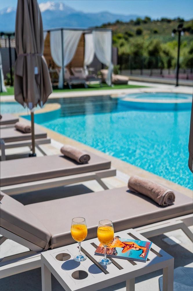 لاكوريوس فيلا ميتشا - ويذ 15 ٕي بول غرفة