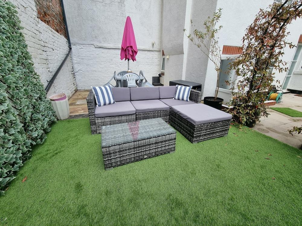 ذا هايداواي يول /إنكلوسد جاردن /كوي /سنترال المنطقة المحيطة بالمنشأة