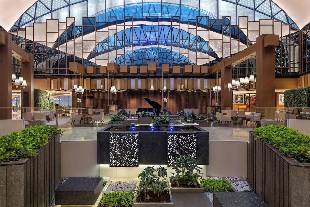 حياة ريجينسي دبي كريك هايتس  ريزيدنسيس الردهة