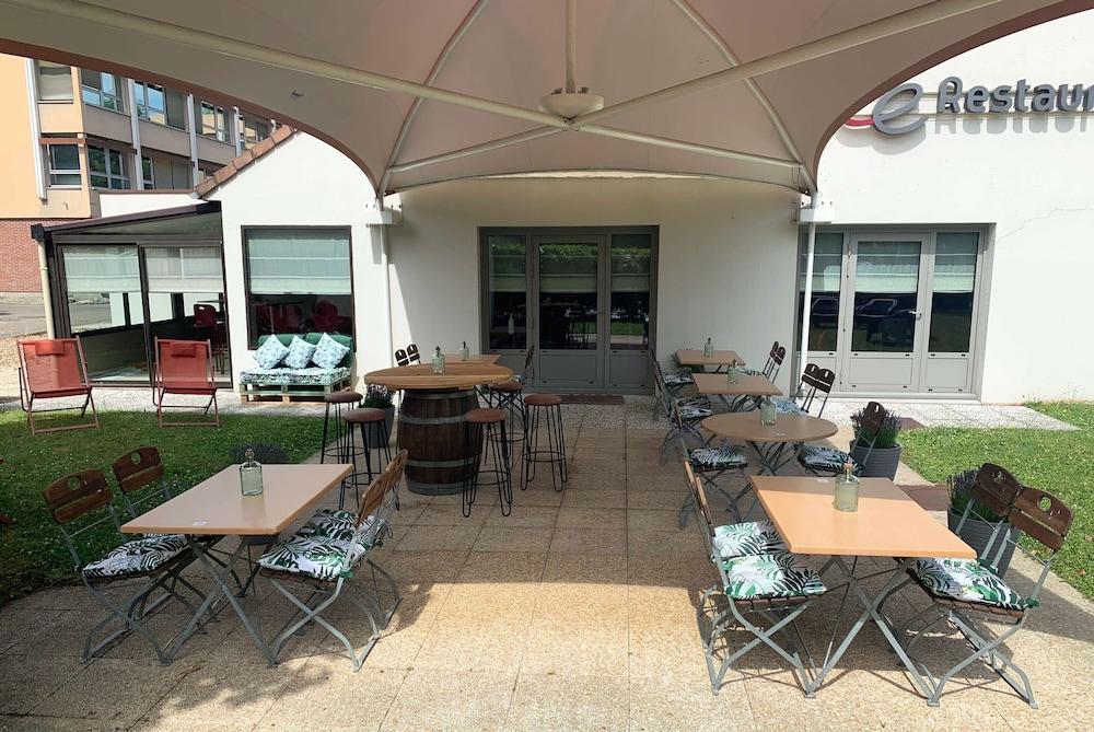 كامبانيل إبيناي سور أورج سافيني سور أورج المنطقة الخارجية