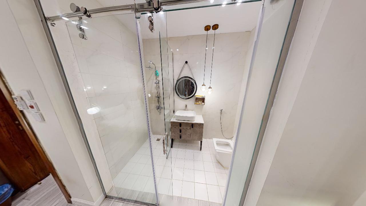 Attractive Chalet with Pool | 921 Bathroom