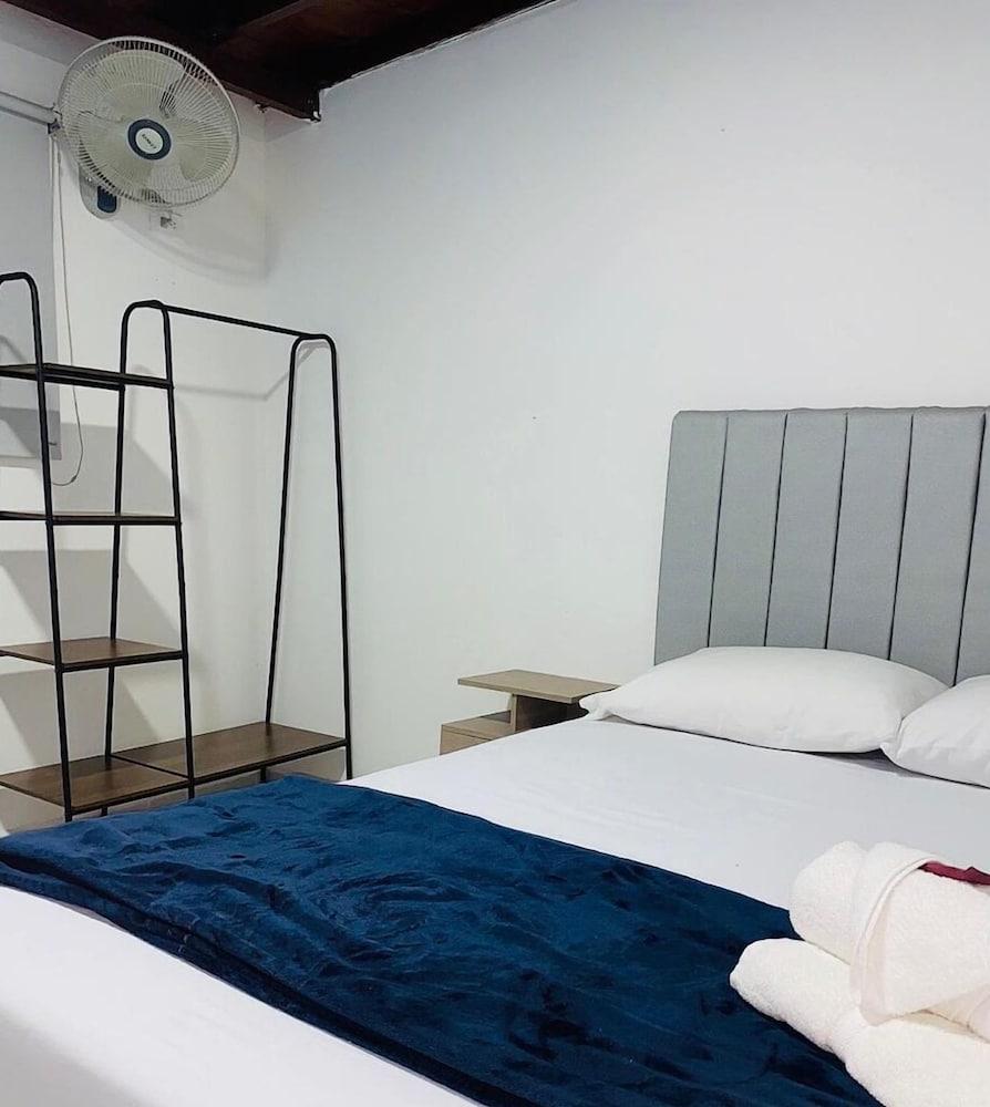 هوتل سان خوان 70 إكسبريس