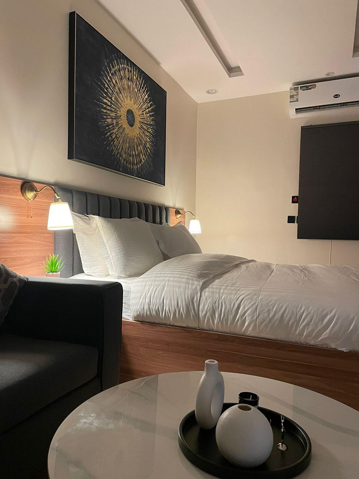 Elegant Studio with Self check-in | 5387 Bedroom