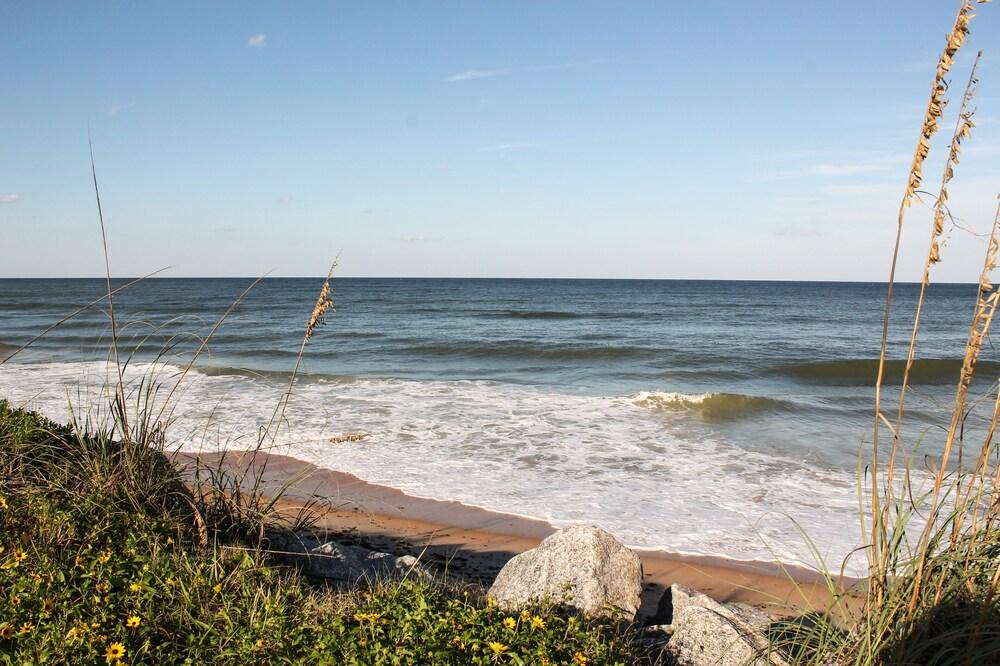 Cinnamon Beach Unit 1162 Beach