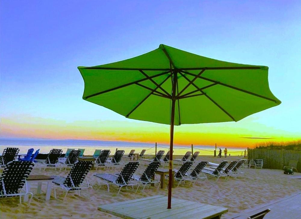 إقامة وإفطار باي ذا سي جيستس  آند سويتس