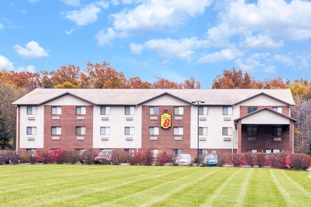 سوبر 8 من ويندهام في ريتشفيلد/كليفلاند