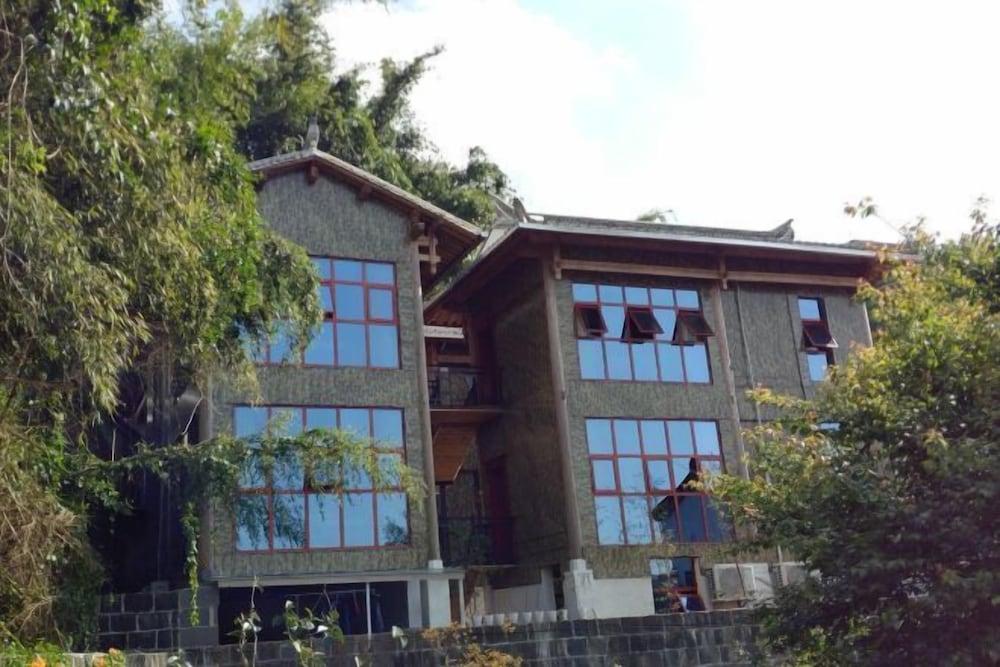 Qingtian Shanshe Inn Exterior