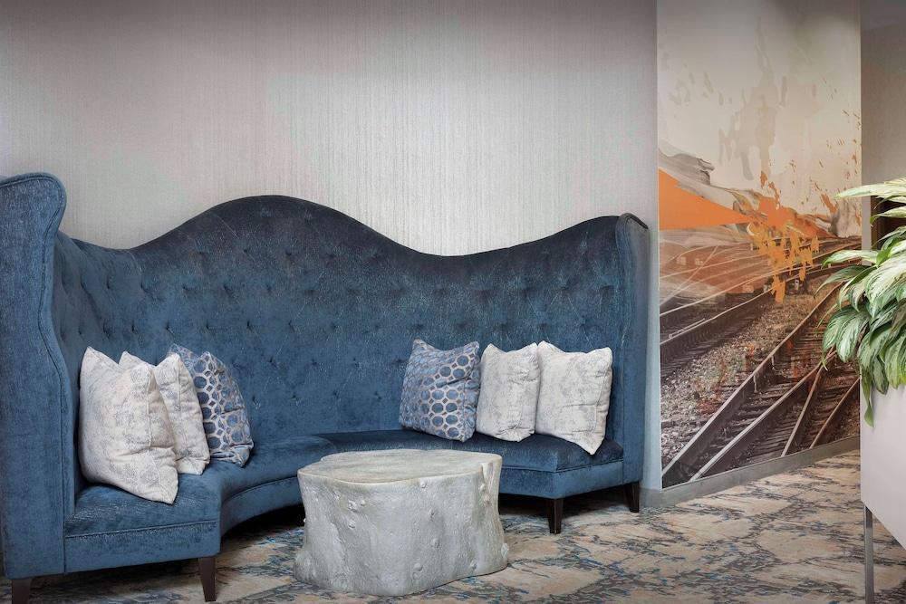 إمباسي سويتس أتلانتا - كينيسو تاون سنتر الردهة