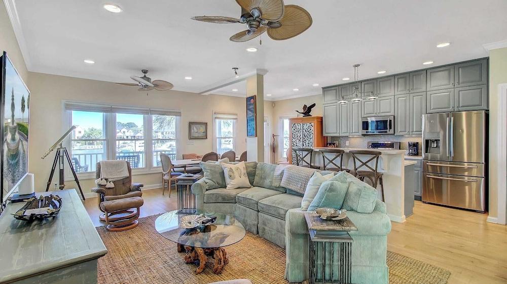 26 مورجانز كوف درايف باي أفانتستاي يونيك مارينا لوكيشن داخلي